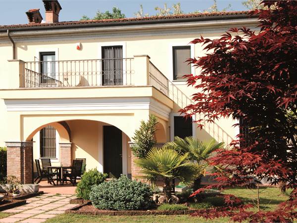 PRESTIGIOSA VILLA SINGOLA A BORGARELLO