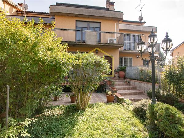 VILL A SCHIERA A CASARILE