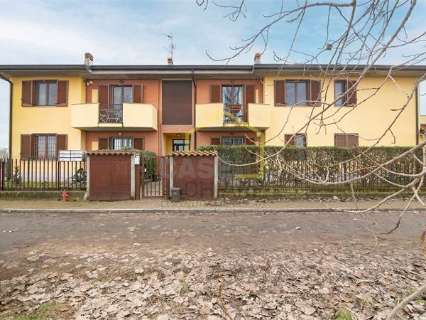 BILOCALE AMPIO MODERNO E ACCOGLIENTE A ROGNANO